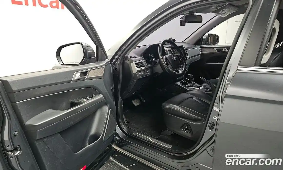 SsangYong Rexton 2018 2.2 автомат (гидро), фото 13