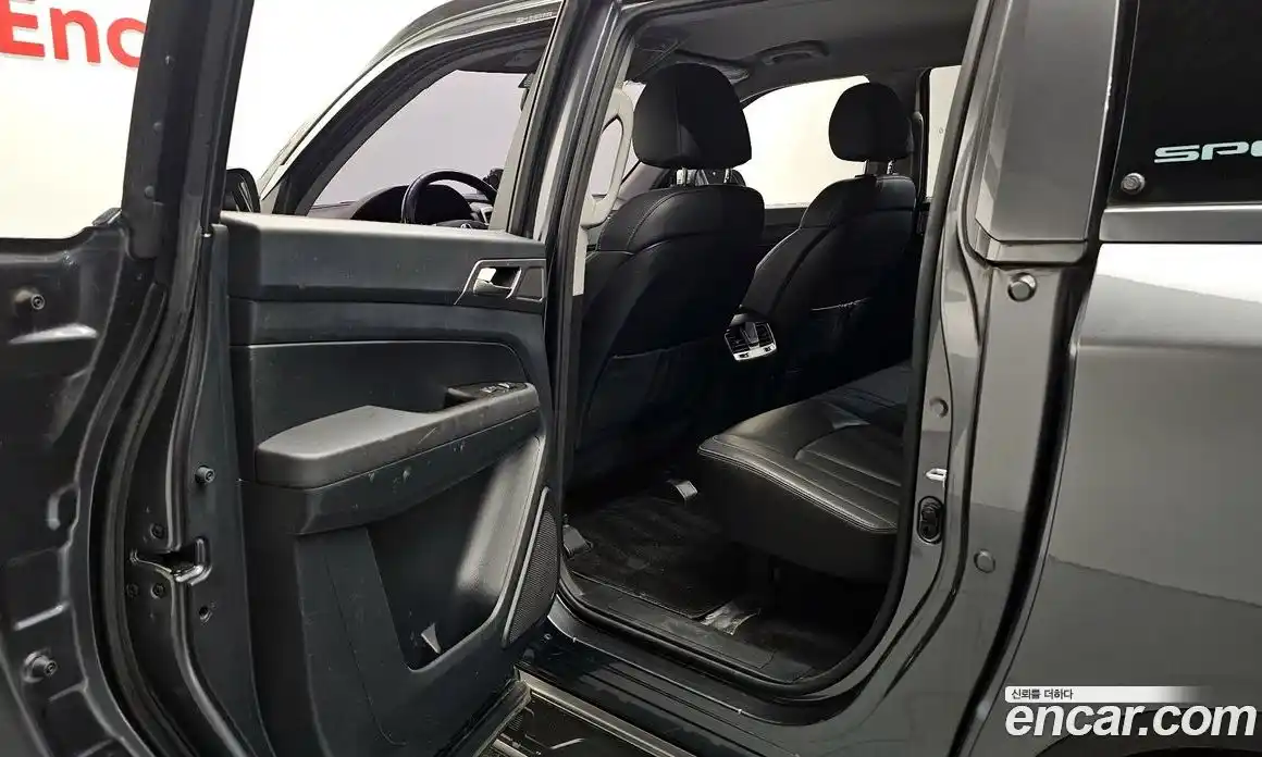 SsangYong Rexton 2018 2.2 автомат (гидро), фото 18