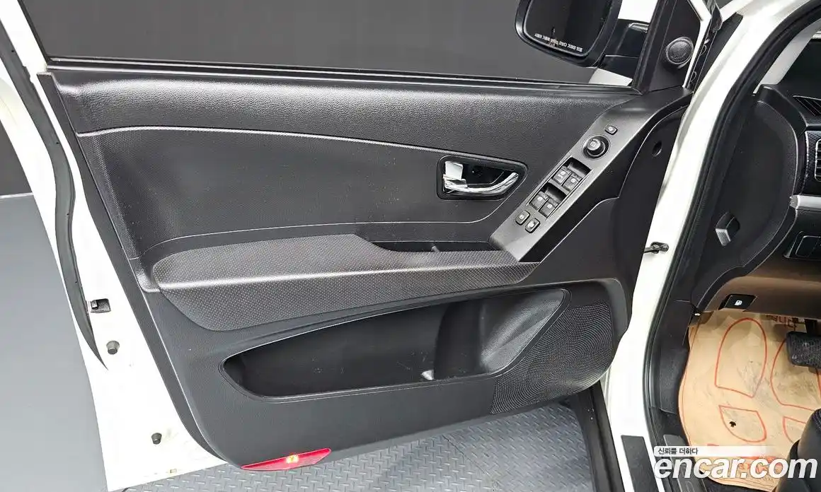 SsangYong Korando 2012 2.0 автомат (гидро), фото 14