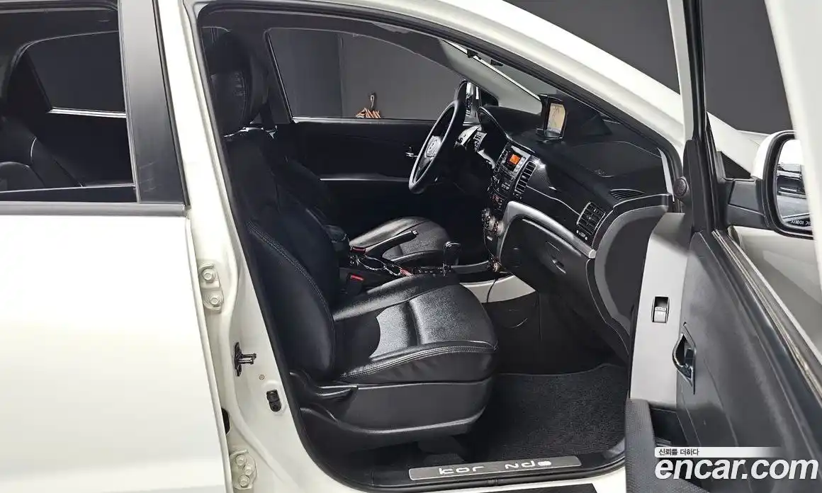 SsangYong Korando 2012 2.0 автомат (гидро), фото 16