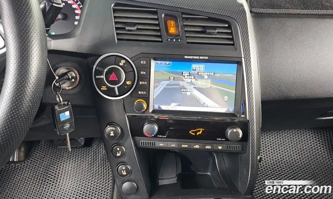 SsangYong Korando 2015 2.0 автомат (гидро), фото 13