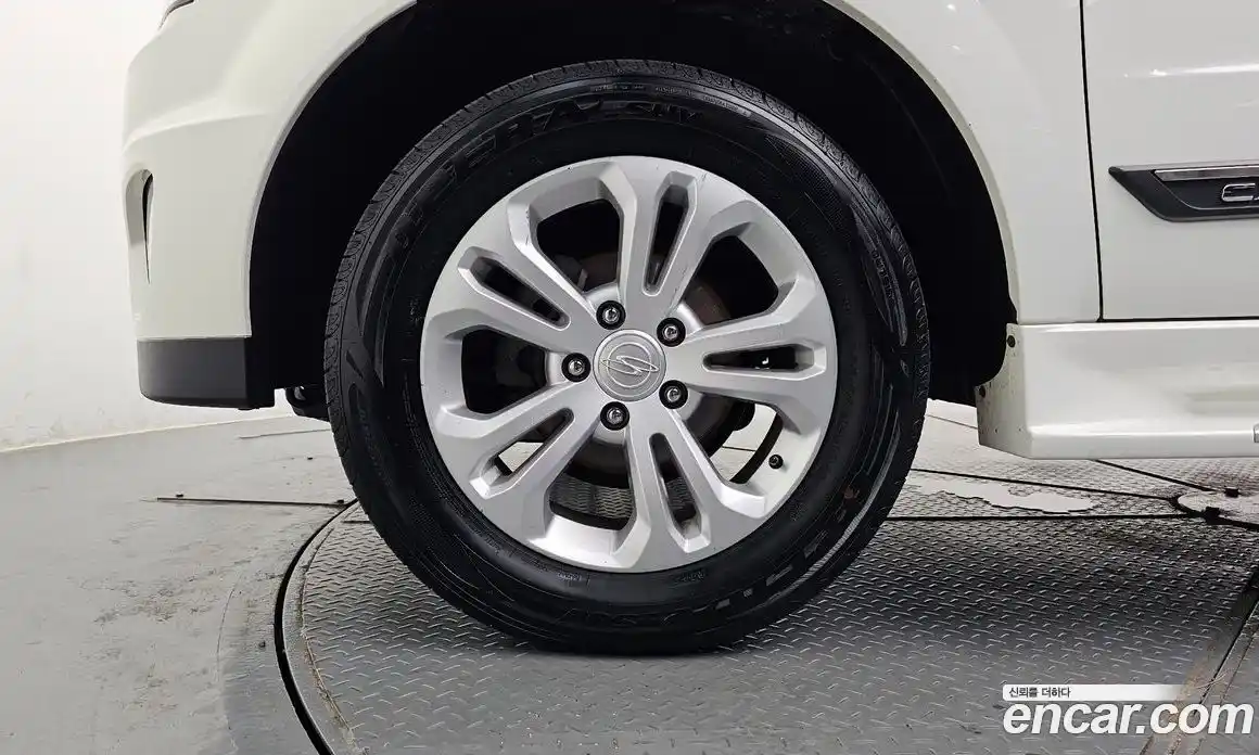 SsangYong Korando 2015 2.0 автомат (гидро), фото 5