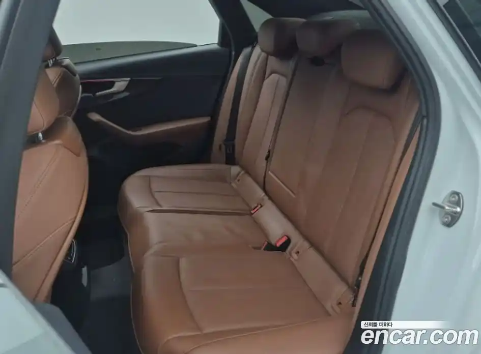 Audi A4 2021 2.0 автомат (гидро), фото 11