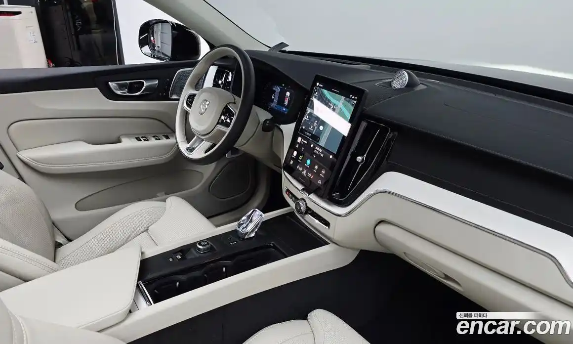 Volvo XC60 2026 2.0 автомат (гидро), фото 27