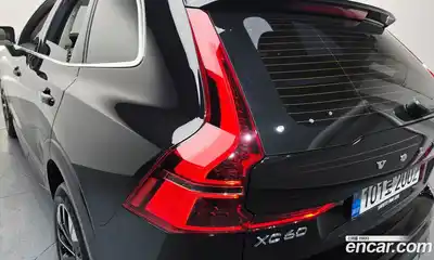 Volvo XC60 2026 2.0 автомат (гидро), миниатюра 9