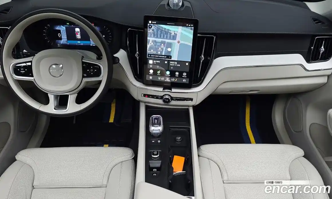 Volvo XC60 2026 2.0 автомат (гидро), фото 10