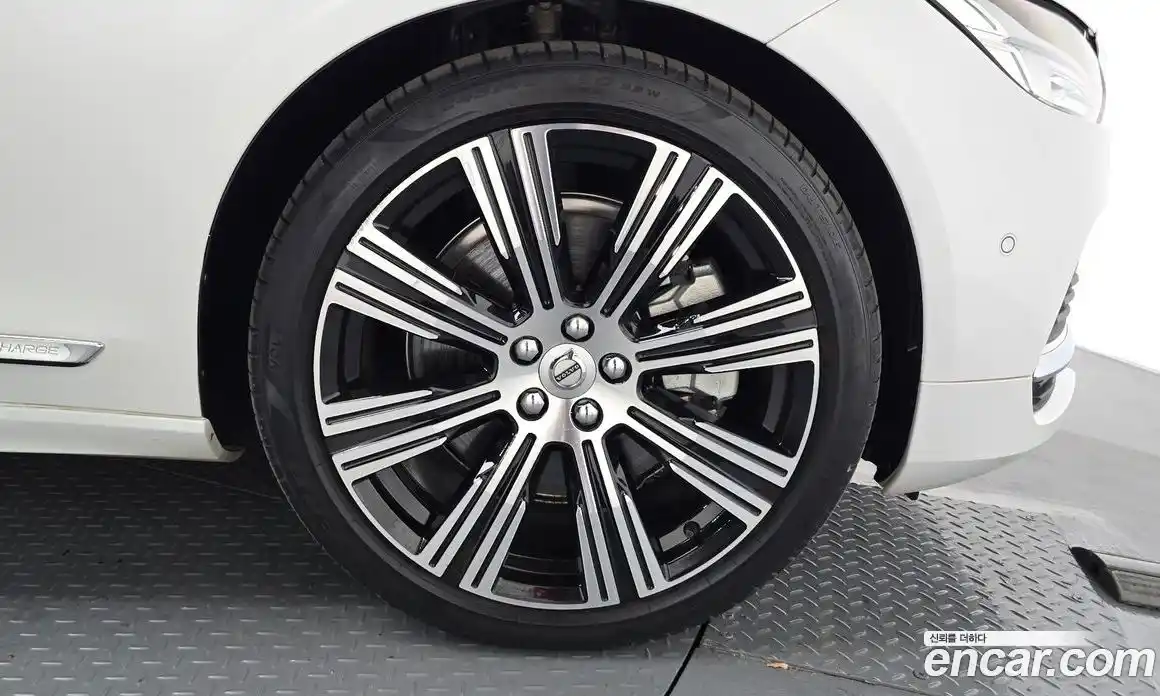 Volvo S90 2022 2.0 автомат (гидро), фото 7