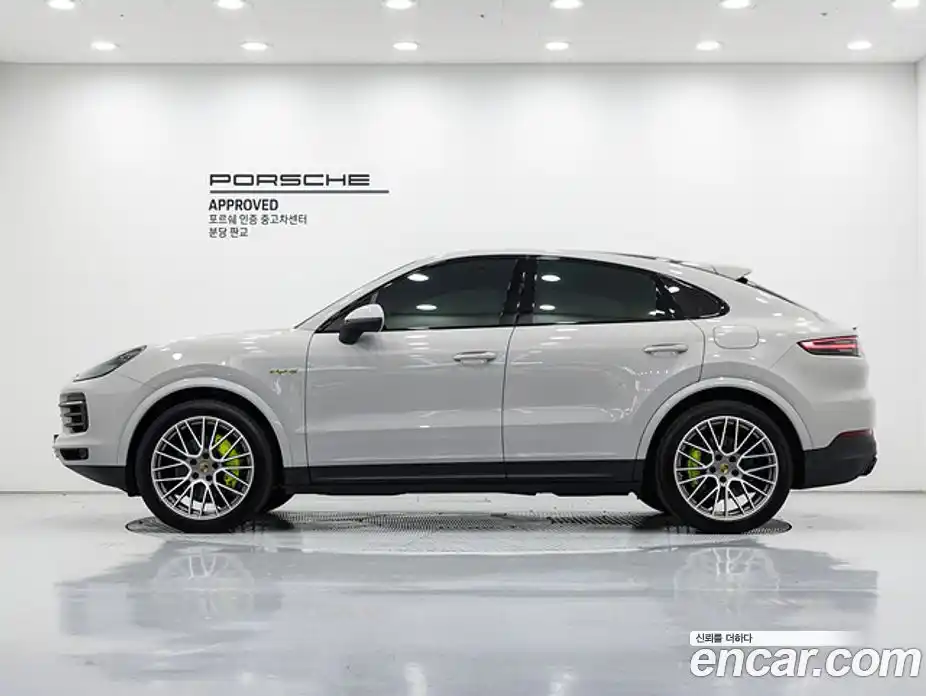 Porsche Cayenne 2023 3.0 автомат (гидро), фото 6