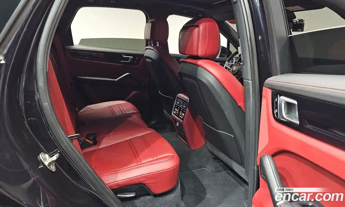 Porsche Cayenne 2021 3.0 автомат (гидро), фото 16