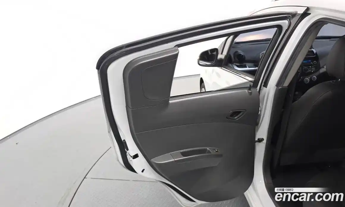 Chevrolet Spark 2014 1.0 автомат (гидро), фото 15