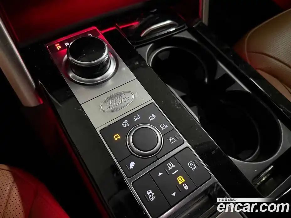 Land Rover Discovery 2019 3.0 автомат (гидро), фото 9