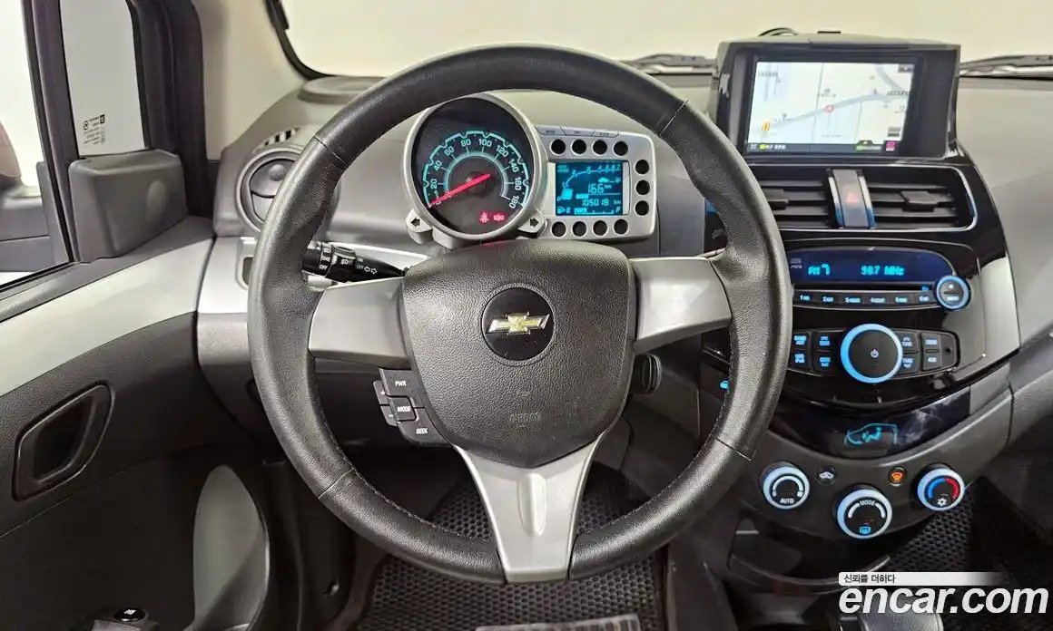 Chevrolet Spark 2011 1.0 автомат (гидро), фото 19
