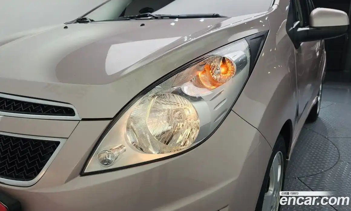 Chevrolet Spark 2011 1.0 автомат (гидро), фото 8