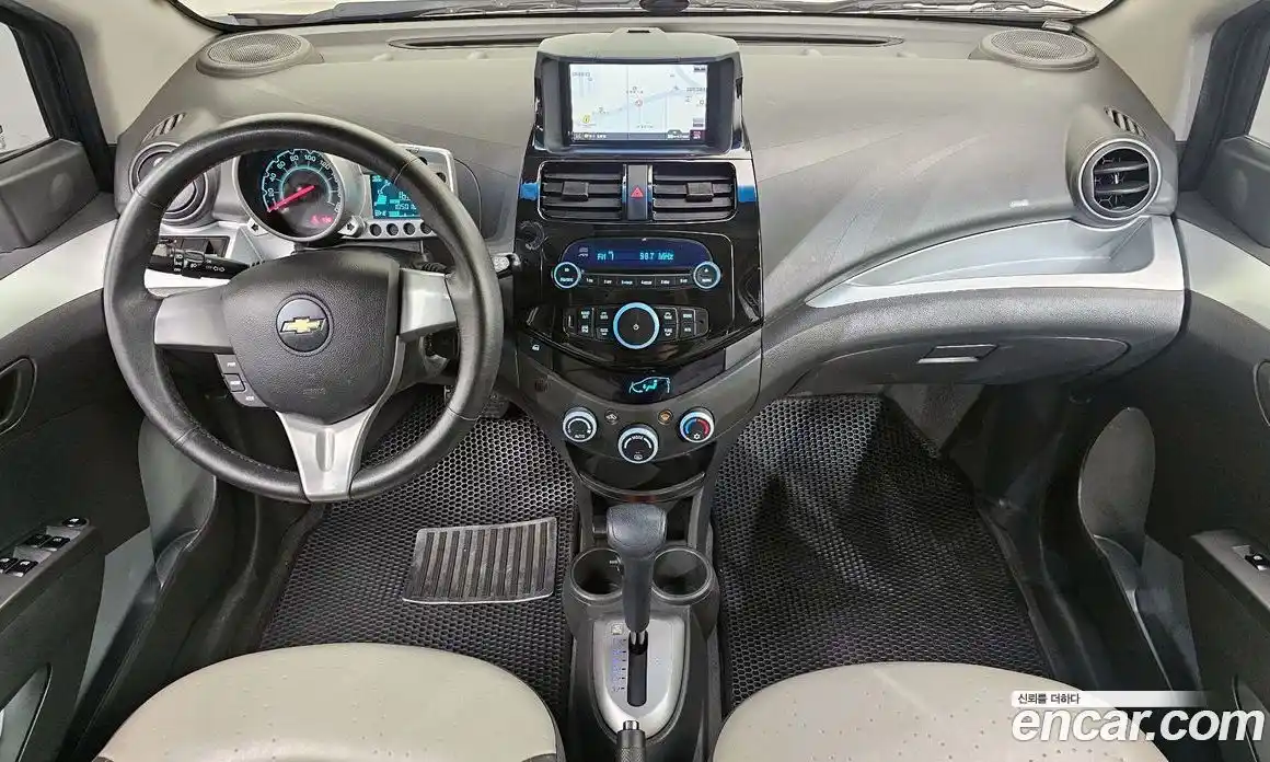 Chevrolet Spark 2011 1.0 автомат (гидро), фото 10