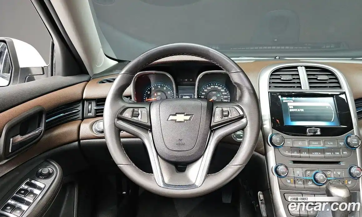 Chevrolet Malibu 2015 2.4 автомат (гидро), фото 12