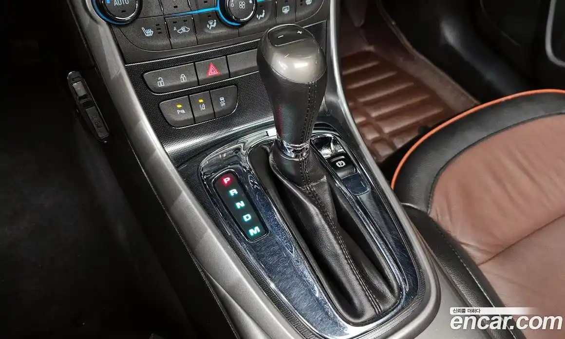 Chevrolet Malibu 2015 2.4 автомат (гидро), фото 9