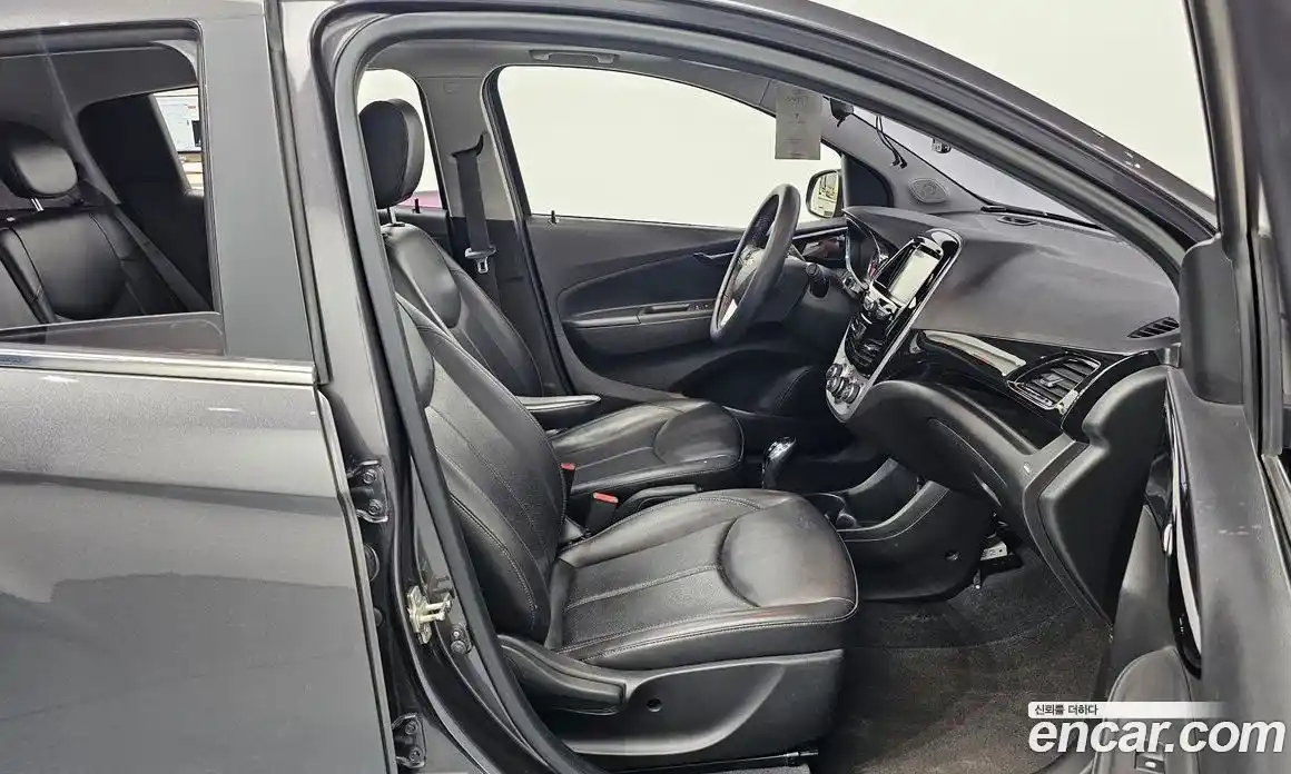 Chevrolet Spark 2016 1.0 автомат (гидро), фото 17