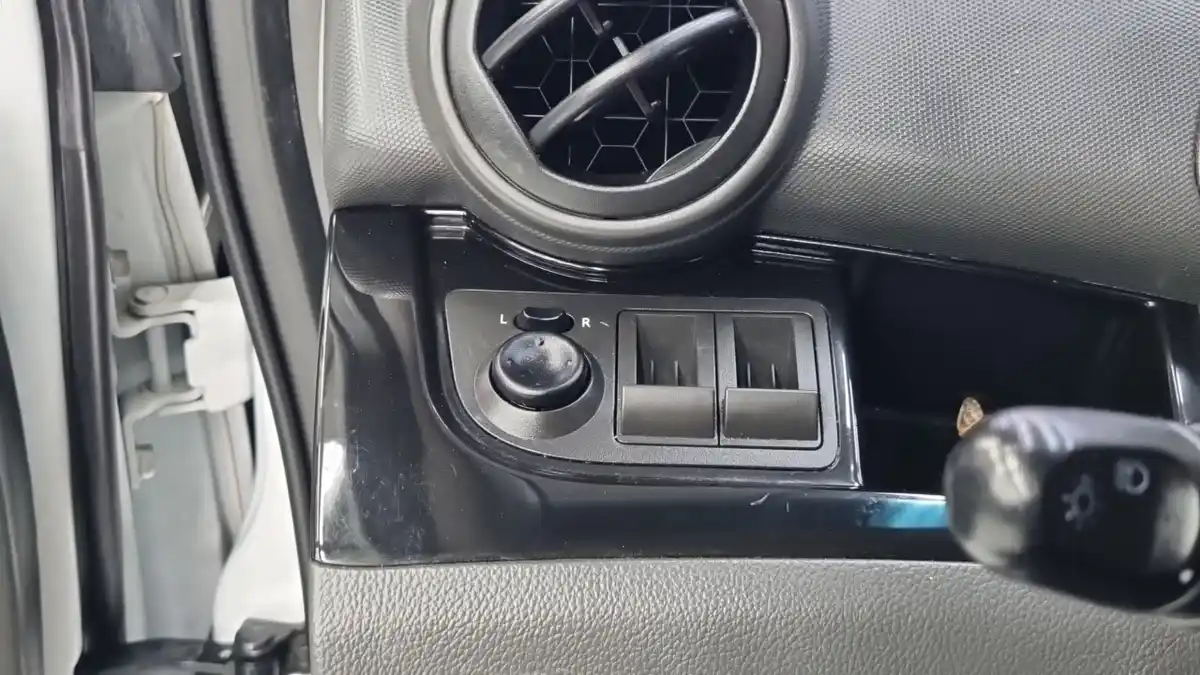 Chevrolet Spark 2012 1.0 автомат (гидро), фото 12