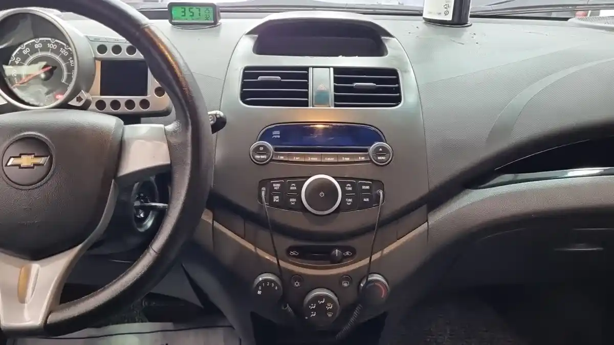 Chevrolet Spark 2012 1.0 автомат (гидро), фото 13
