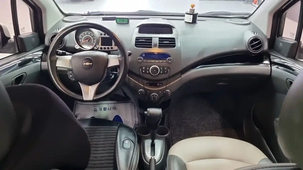 Chevrolet Spark 2012 1.0 автомат (гидро), фото 7