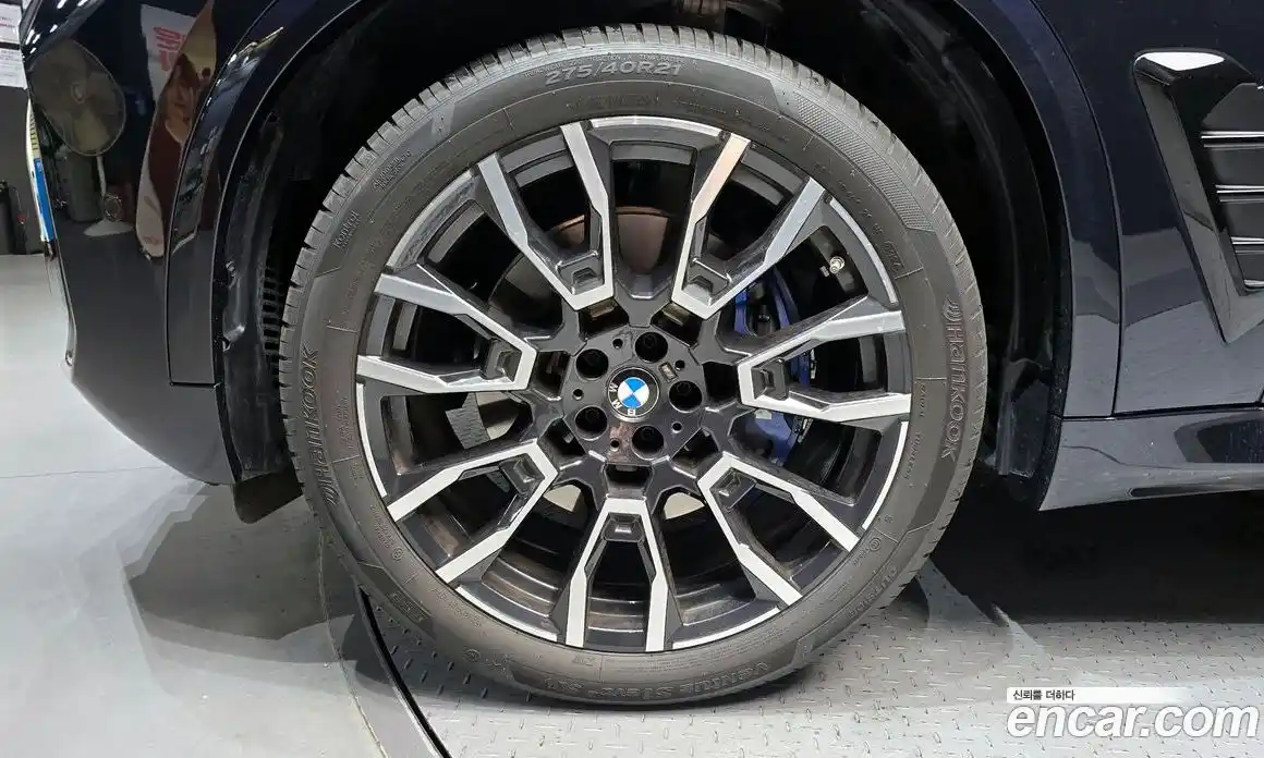 BMW X5 2025 3.0 автомат (гидро), фото 5
