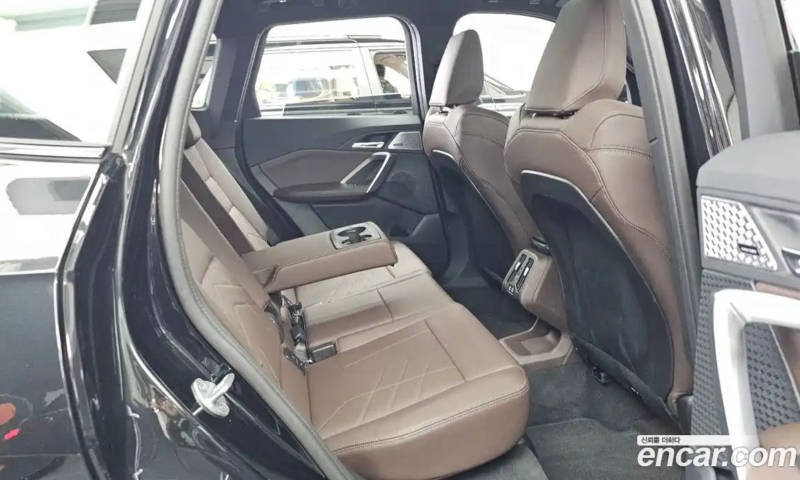 BMW X1 2025 2.0 автомат (гидро), фото 18