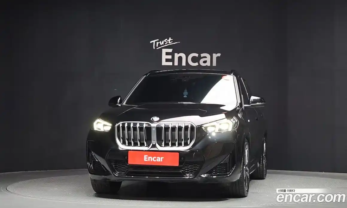 BMW X1 2025 2.0 автомат (гидро), фото 3