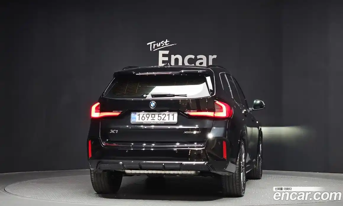 BMW X1 2025 2.0 автомат (гидро), фото 4