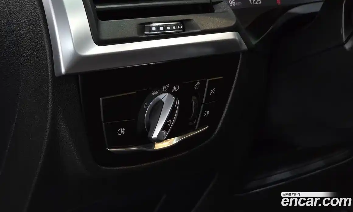 BMW X4 2023 2.0 автомат (гидро), фото 15