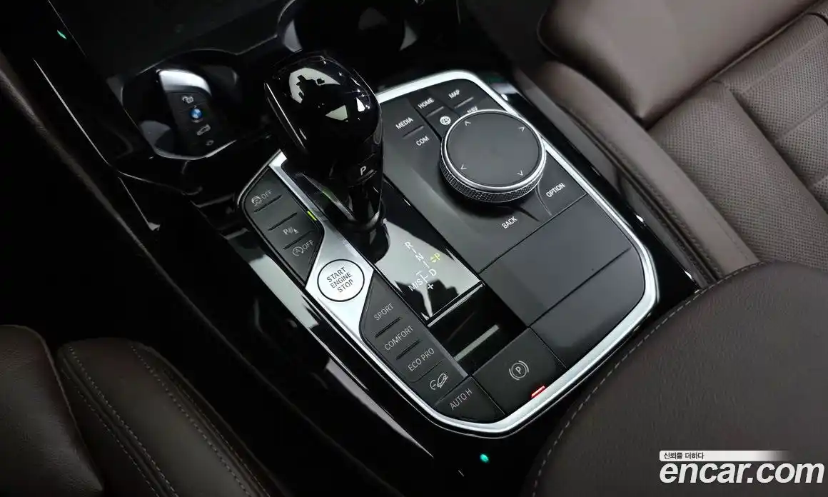 BMW X4 2023 2.0 автомат (гидро), фото 9