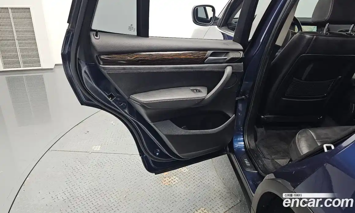 BMW X3 2013 2.0 автомат (гидро), фото 14