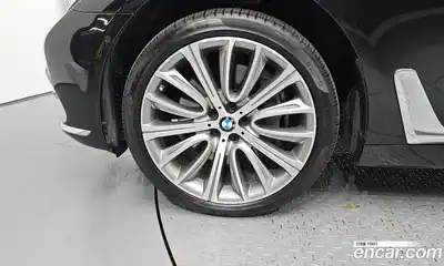 BMW 7 серия 2018 4.4 автомат (гидро), миниатюра 5