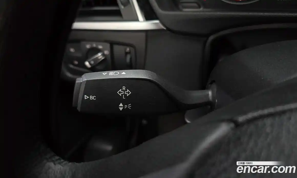 BMW 3 серия 2018 2.0 автомат (гидро), фото 25