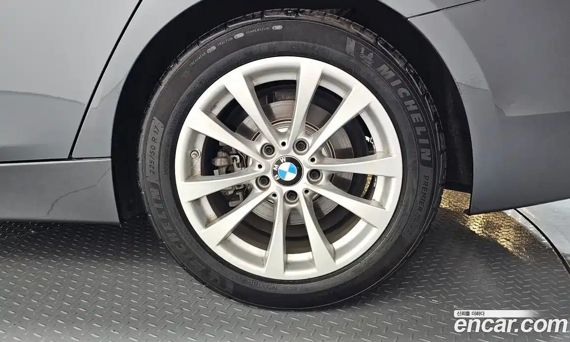 BMW 3 серия 2018 2.0 автомат (гидро), фото 7