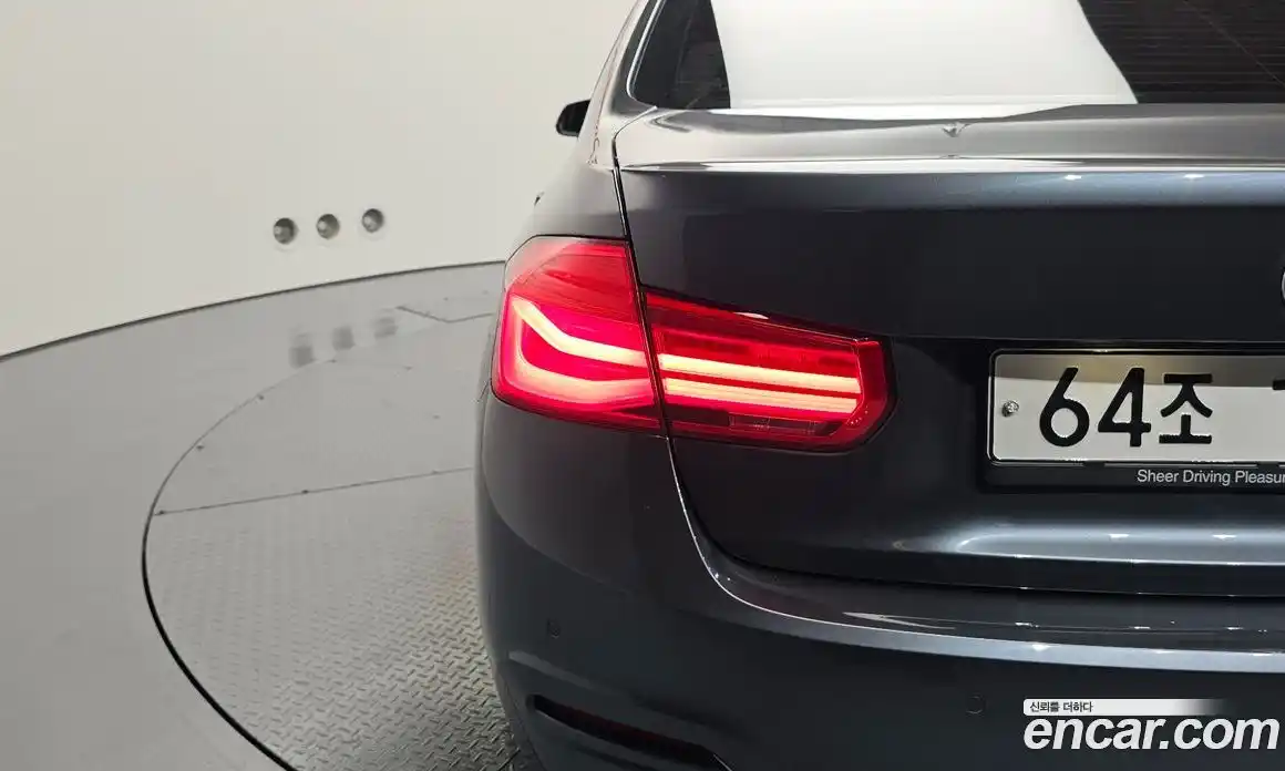 BMW 3 серия 2018 2.0 автомат (гидро), фото 9