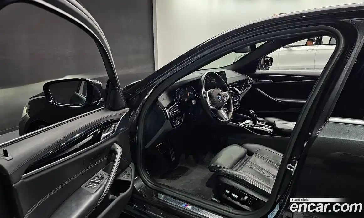 BMW 5 серия 2018 2.0 автомат (гидро), фото 10