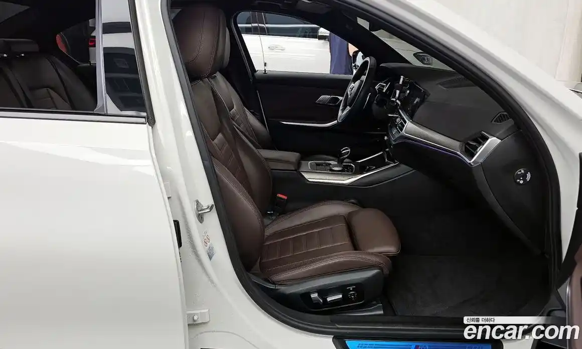 BMW 3 серия 2021 2.0 автомат (гидро), фото 17