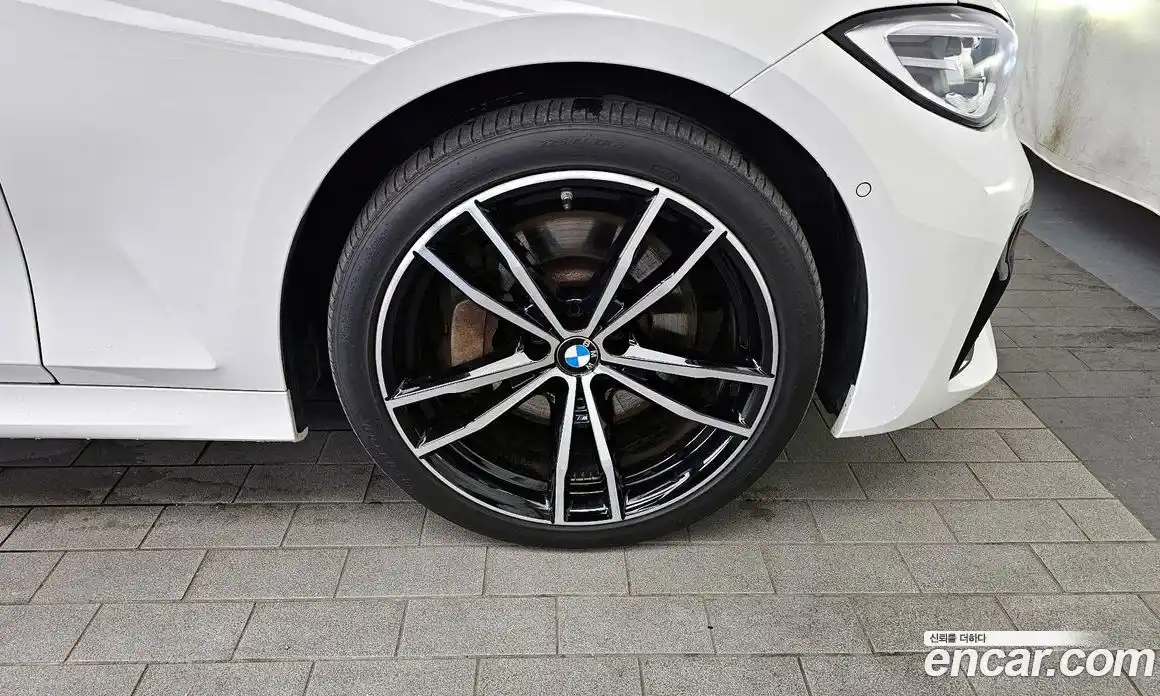 BMW 3 серия 2021 2.0 автомат (гидро), фото 7