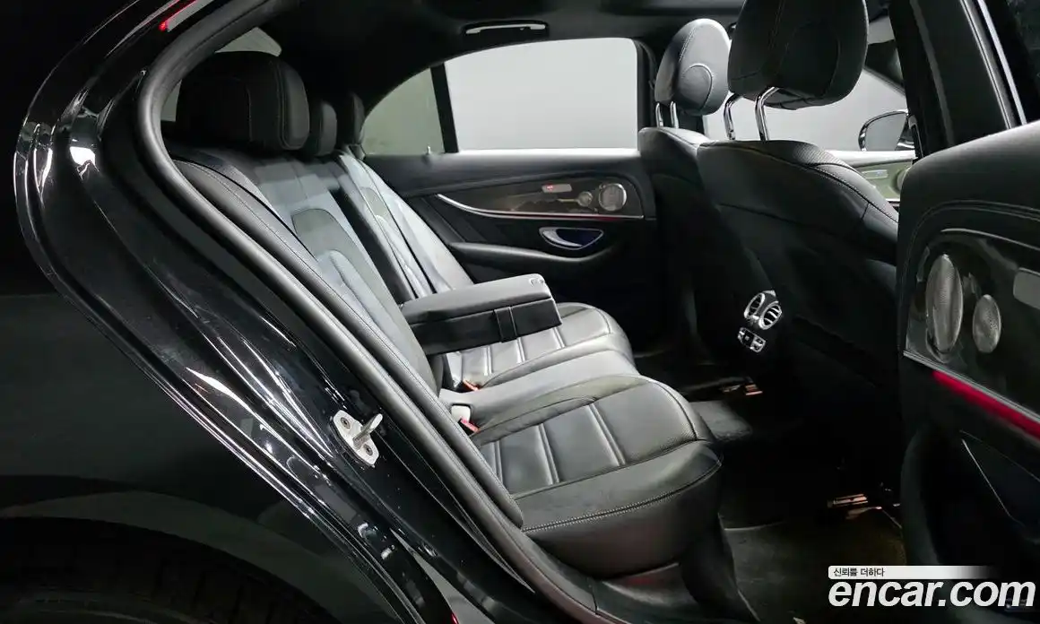 Mercedes-Benz E-Class 2021 3.0 автомат (гидро), фото 17