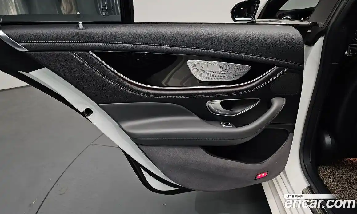 Mercedes-Benz AMG GT 2020 3.0 гидро, фото 14 Mercedes-Benz AMG GT 2020 3.0 гидро, фото 14