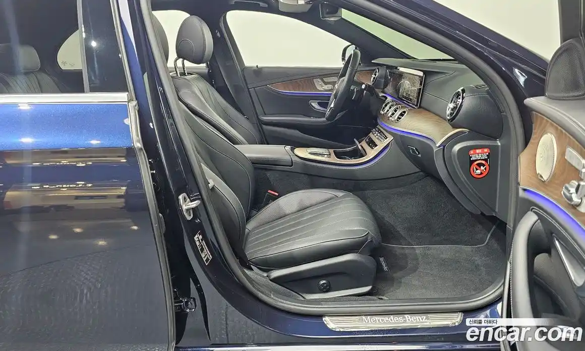 Mercedes-Benz E-Class 2023 2.0 автомат (гидро), фото 16