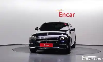 Mercedes-Benz E-Class 2023 2.0 автомат (гидро), миниатюра 3