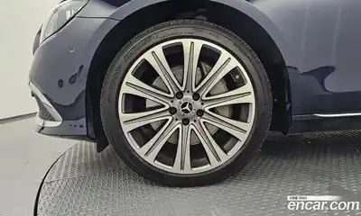 Mercedes-Benz E-Class 2023 2.0 автомат (гидро), миниатюра 5