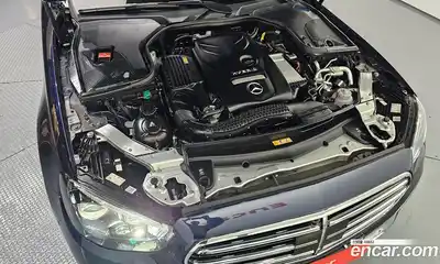 Mercedes-Benz E-Class 2023 2.0 автомат (гидро), миниатюра 6