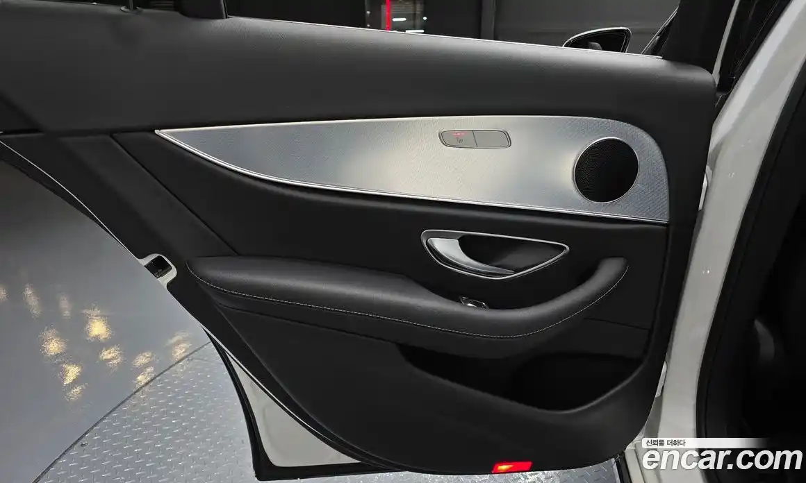 Mercedes-Benz E-Class 2019 2.0 автомат (гидро), фото 15