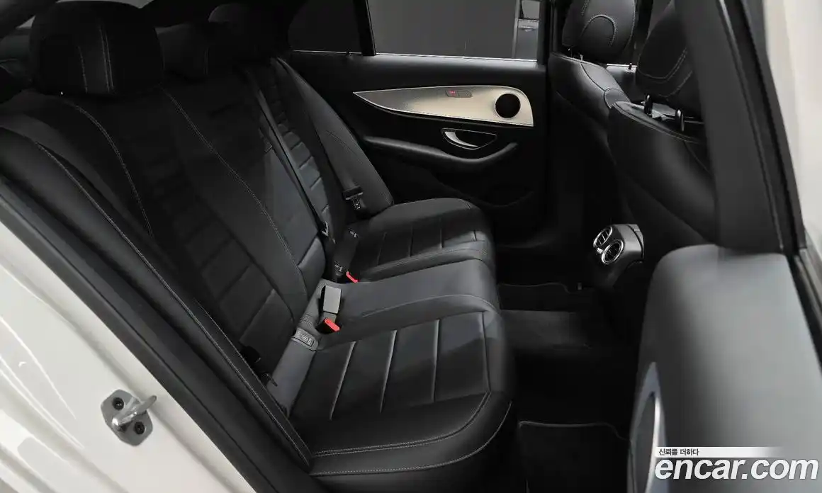 Mercedes-Benz E-Class 2019 2.0 автомат (гидро), фото 17