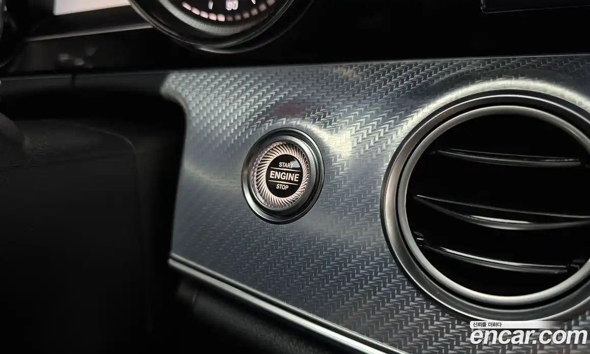 Mercedes-Benz E-Class 2019 2.0 автомат (гидро), фото 24