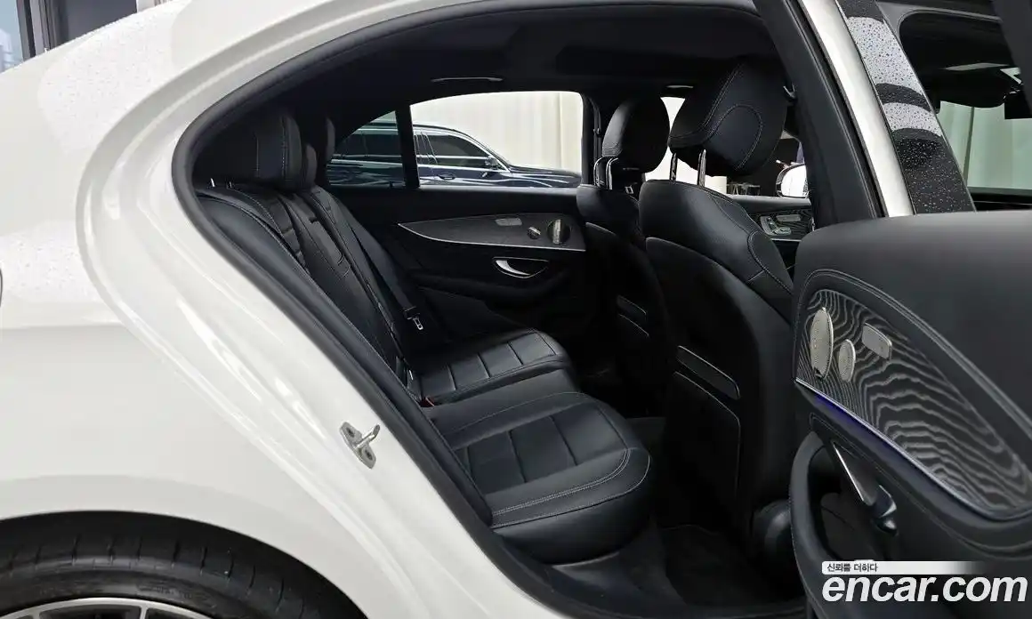 Mercedes-Benz E-Class 2022 2.0 автомат (гидро), фото 12
