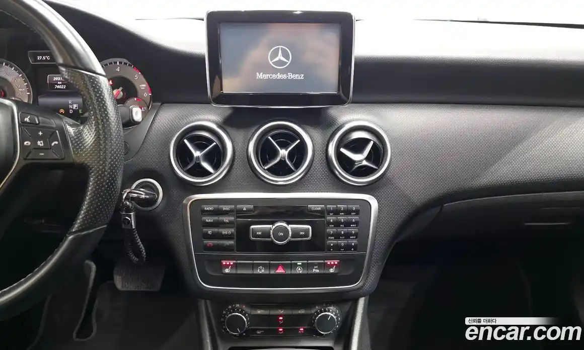 Mercedes-Benz A-Class 2015 1.5 гидро, фото 15 Mercedes-Benz A-Class 2015 1.5 гидро, фото 15