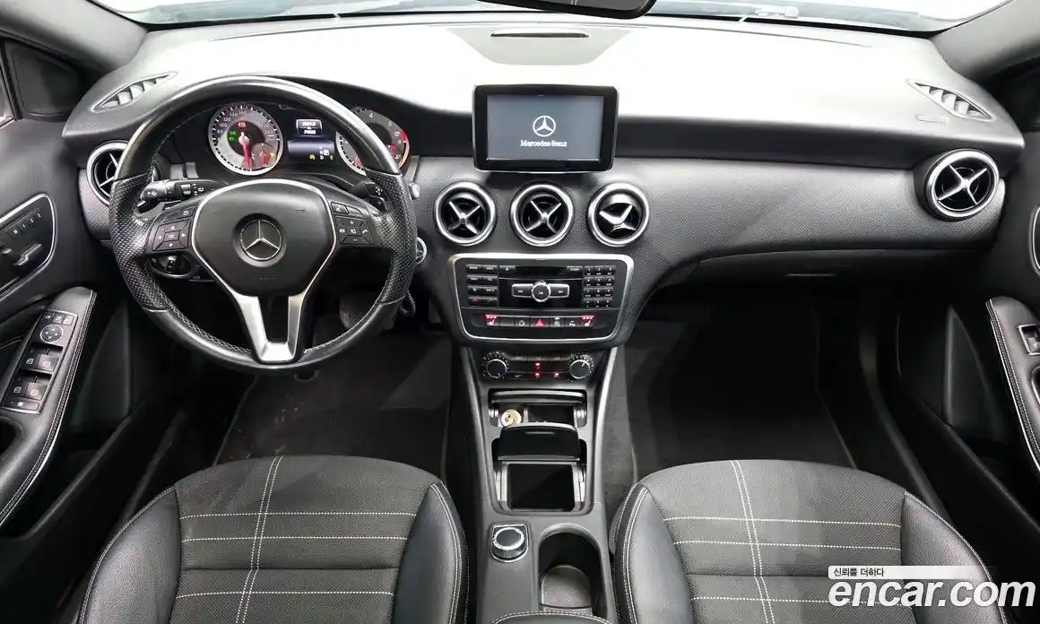 Mercedes-Benz A-Class 2015 1.5 гидро, фото 7 Mercedes-Benz A-Class 2015 1.5 гидро, фото 7